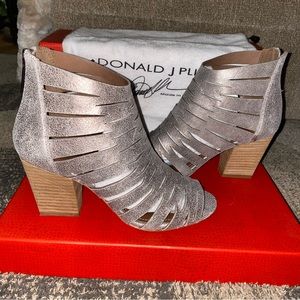 Donald J Pliner Greece Metallic Booties Size 7